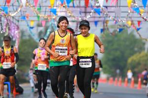 BIB: 40302, 40162
                            <button type="button" onclick="openModal(9911337)" class="btn btn-primary btn-sm float-right btn-popup" data-toggle="modal" data-target=".modal-high-quality">
                        <i class="fas fa-shopping-cart"></i> Add to Cart
                    </button>
                                            <button type="button" onclick="isThisMe(9911337, true)" class="btn btn-success btn-sm float-right btn-popup btn-isme hidden" data-toggle="tooltip" data-placement="bottom" title="นี่คือรูปของคุณใช่ไหม คลิกที่นี่เพื่อเอาเข้าอัลบั้ม">
                        <i class="fas fa-plus"></i> Add to album
                    </button>
                    <button type="button" onclick="isThisMe(9911337, false)" class="btn btn-warning btn-sm float-right btn-popup btn-isnotme hidden">
                        <i class="fas fa-ban"></i> Remove from album
                    </button>